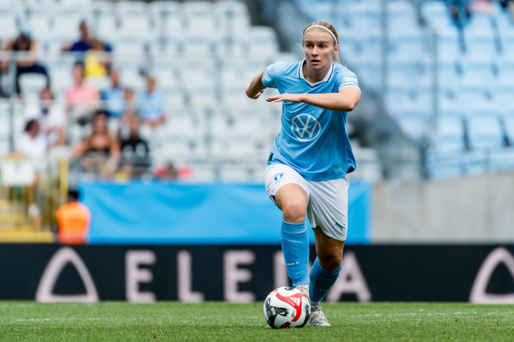 100 himmelsblå matcher för Amanda Kander - Malmö FF