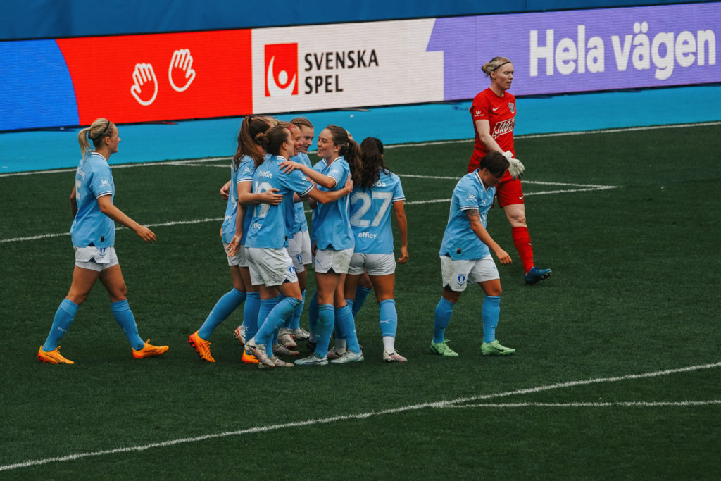 100 himmelsblå matcher för Amanda Kander - Malmö FF